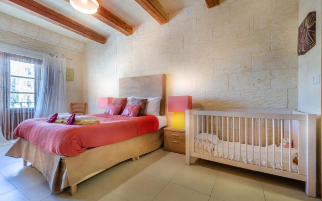 Gozo Villa Near Beach w Private Pool AC BBQ