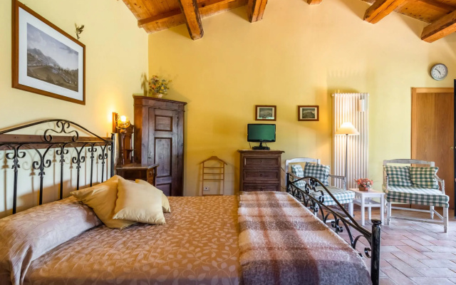Cozy Couple's Retreat