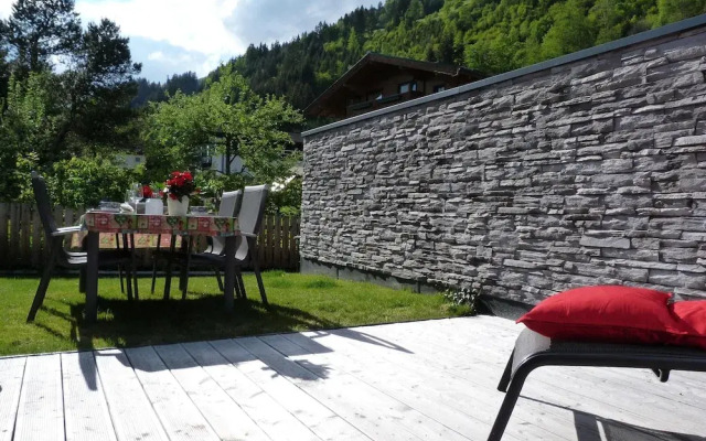 Apartment in Neukirchen by Ski Lift & Sauna