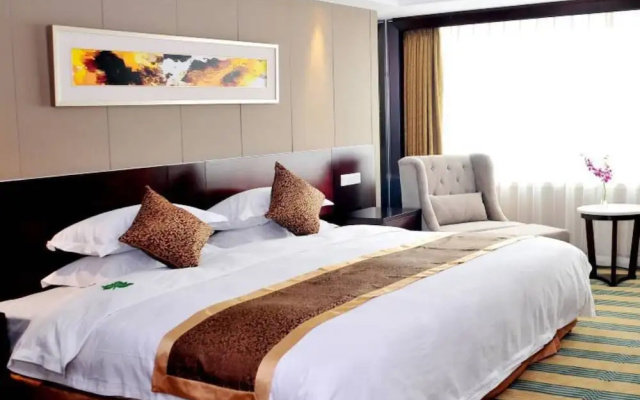 Oasis Grand Hotel