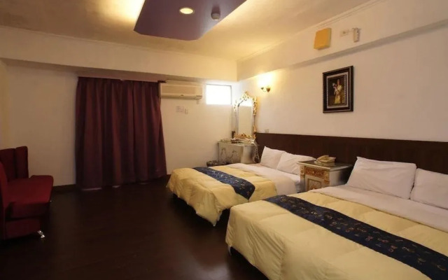 Rising Sun Hotel