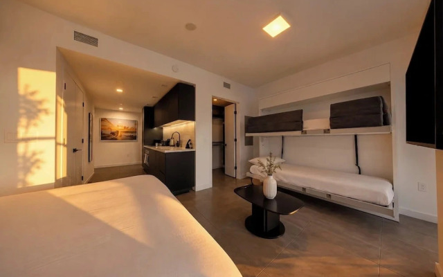 Palm Bay View Suites
