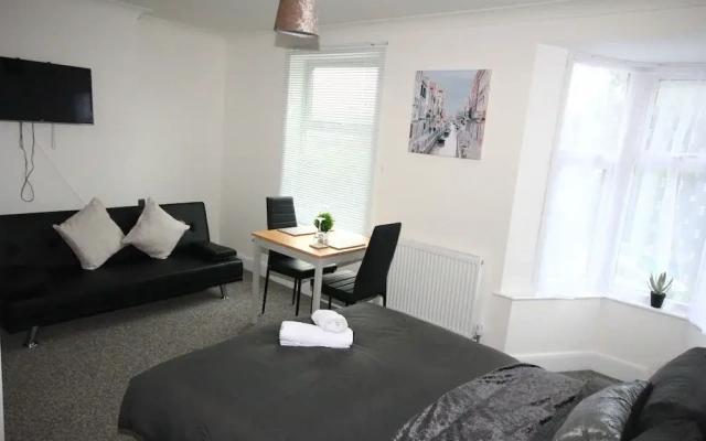 Ickenham House