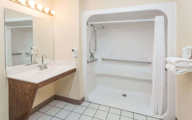 Baymont by Wyndham Valdosta at Valdosta Mall