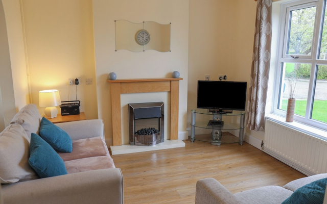Jubilee Two Bedroom House Pet Free