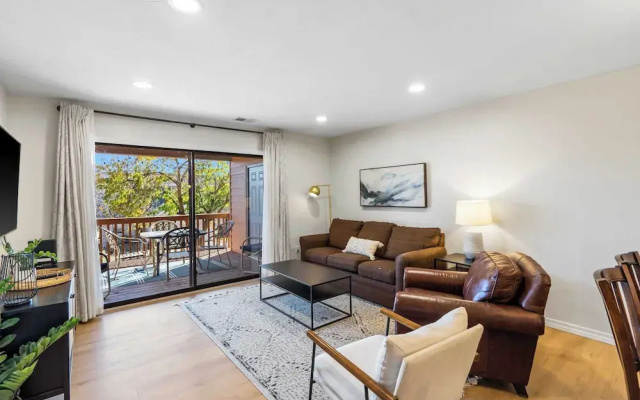 Avondale Hideaway Condo for 6