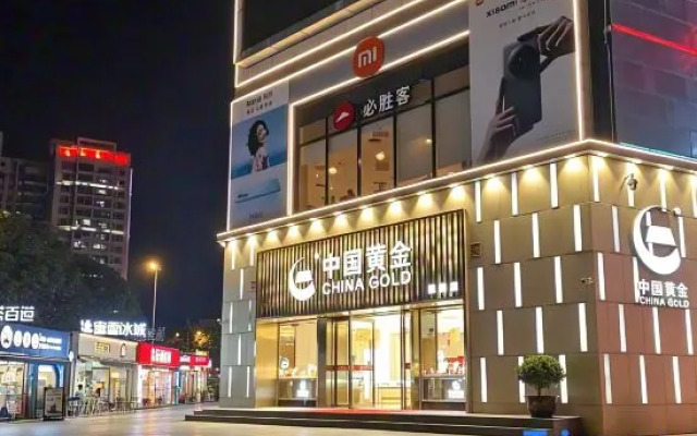 Yangfan Youth Female-Only Inn (Niannianfeng Plaza)