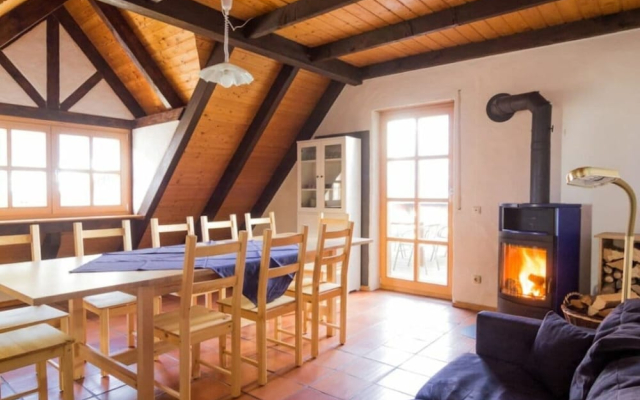 Holiday Apartment With 2 Bedrooms