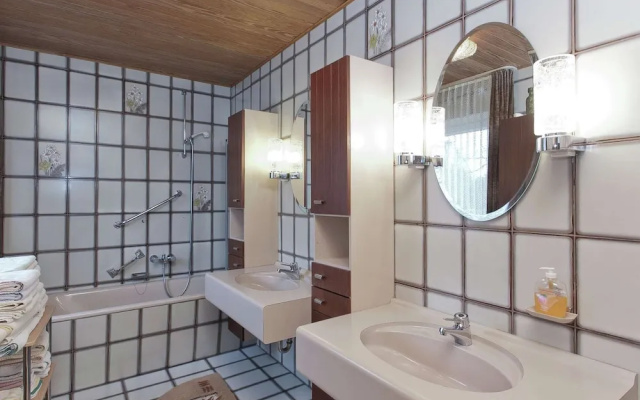 Cozy Apartment near Forest in Hullersen