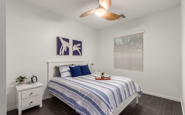 Merlot Gilbert 3 Bedroom Home by RedAwning
