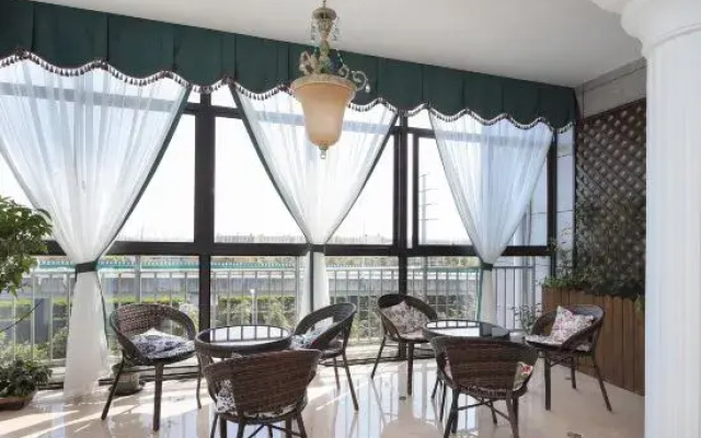 Vienna Classic Hotel (Shanghai Linhai Road)