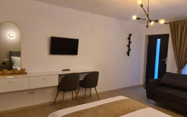 URBANIST Guest House