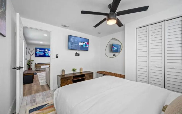 Paradise Haven- Amazing 4BR Oasis With Pool
