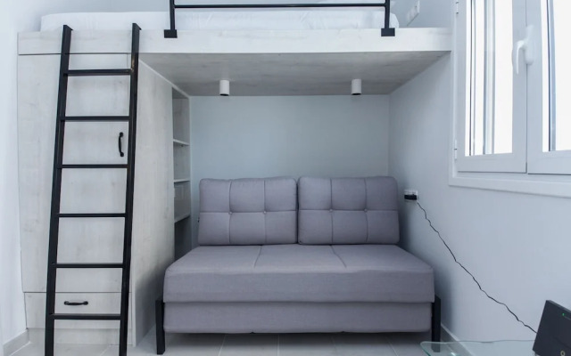 Modern Equipped Studio w View in Kipseli