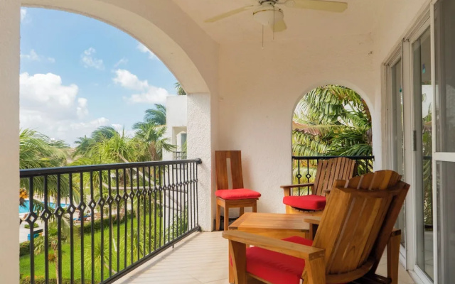 Oceanfront Condo at Voted Best Cancun Sandy Beach