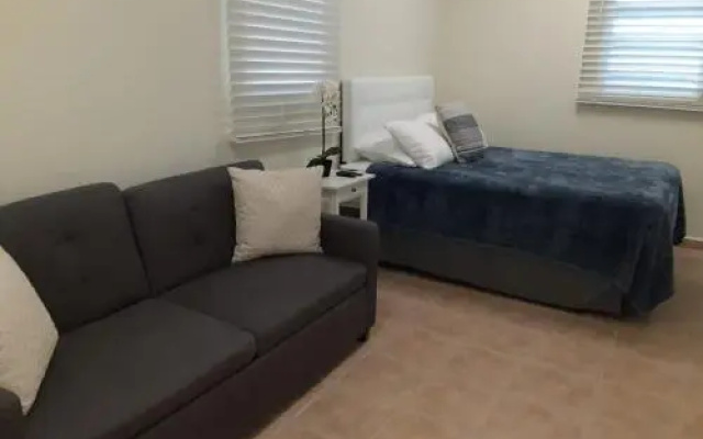 Hillbay View Suites