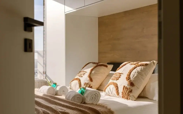 Cosy Apartment With Terrace Overlooking the sea