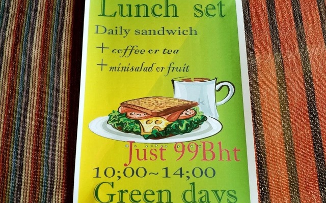 Green days Cafe & Inn