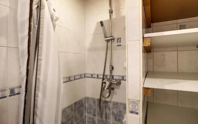 Appartement Les Menuires, 1 pièce, 2 personnes - FR-1-178-337