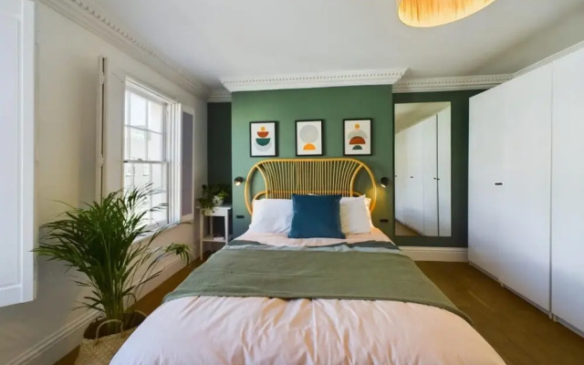 The Dalston Hideout Captivating 2bdr Flat