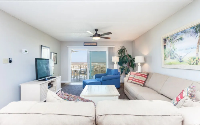 Island South Condominiums
