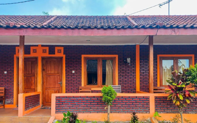 Villa Kampoeng City Pacet by RedDoorz