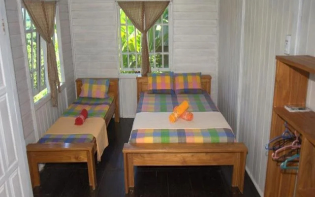 Cicak Senang Resort