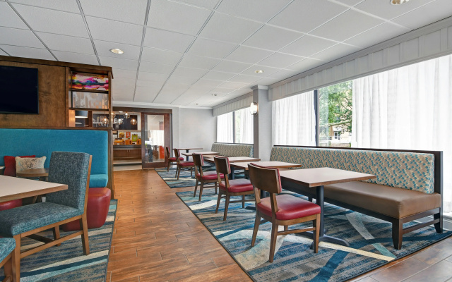 Hampton Inn Charleston/Mount Pleasant-Patriots Point