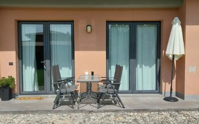 Apartment in Iseo Near Seabeach