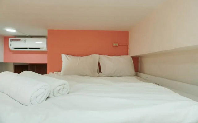 Best Studio Apartment Vittoria Residence with Sofa Bed