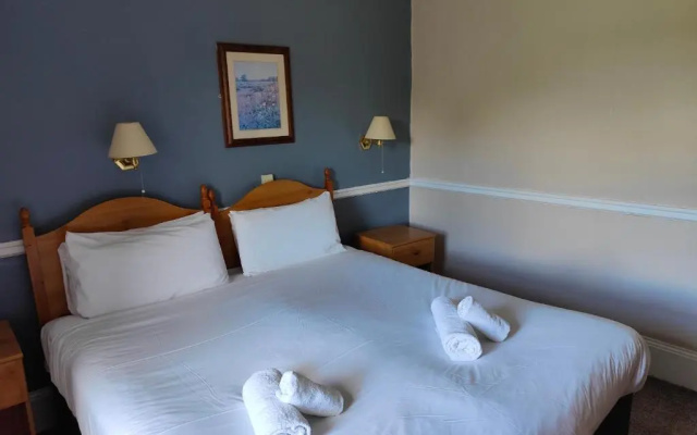 Richmond Arms Hotel