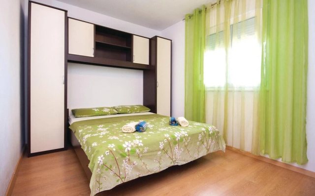 Stunning Apartment in Zatoglav With 2 Bedrooms and Wifi
