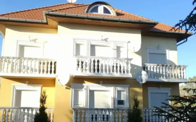 Szaffária Apartman