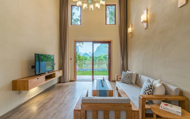 Moon Villa Resort
