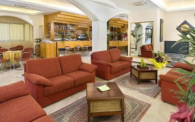 Hotel Athena