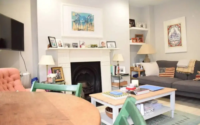 1 Bedroom Ladbroke Grove Flat