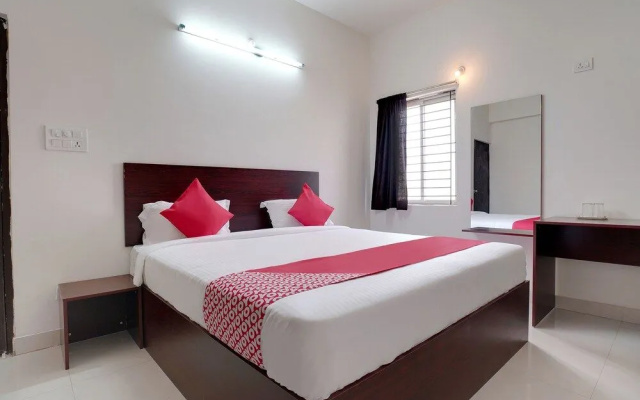 OYO 41102 Hyderabad Elite