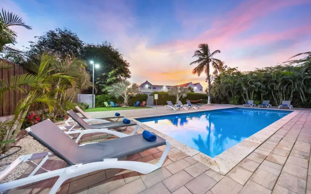 Turibana Plaza Suite 4 w Balcony