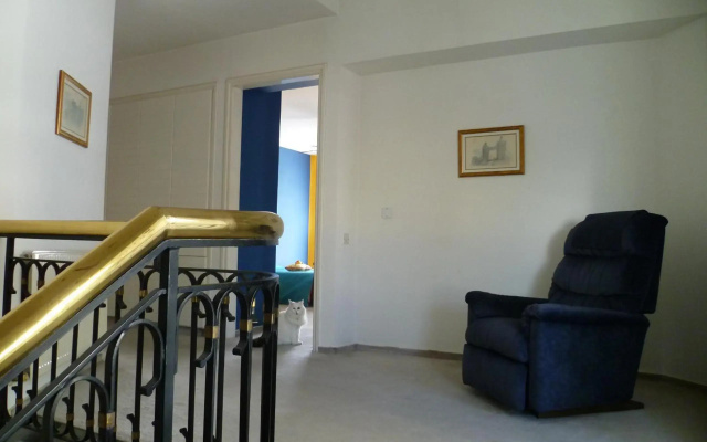 Homestay room with en suite private bathroom