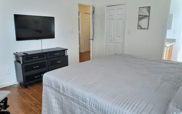 3-bedroom Apartment Minutes From Disney