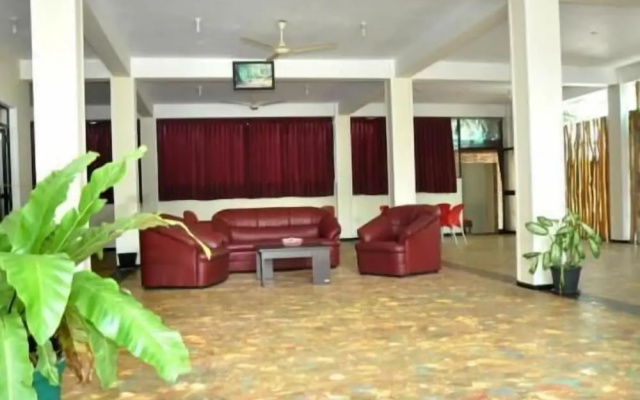 Green Shadows Beach Hotel