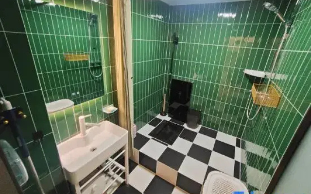 Timing Hostel