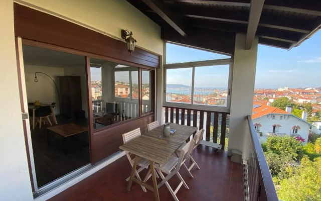 Appartement T3 Terrasse Vue Mer En Centre Ville