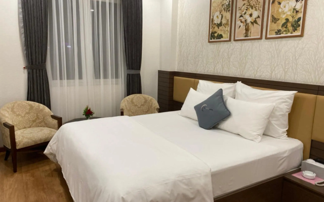 The Moon Hotel 2
