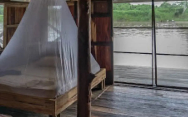 Kurupira Cabana Flotante Amazonas