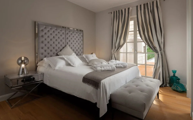 Villa in Vabriga With Private Pool & Garden