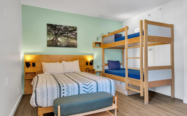 The Quisby Hotel