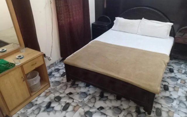 Al-Hateem Hotel