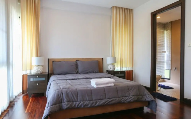 4 Br Private Villa in V49 Pattaya w/ Village Pool