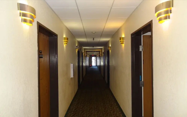 Super 8 Portland